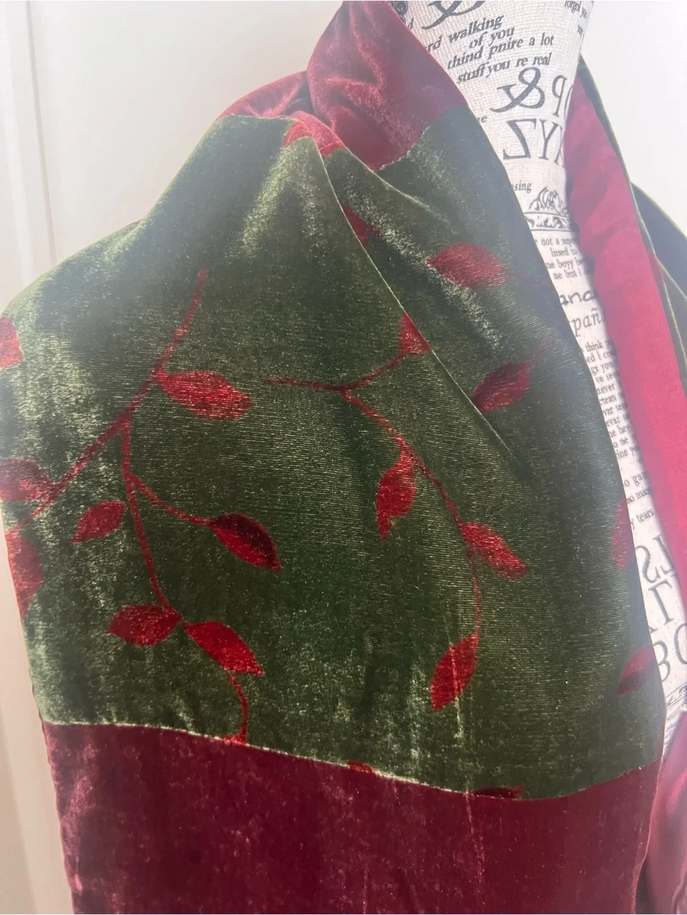 Vintage 100% Silk Velvet Scarf Shawl Green Burgundy Made USA